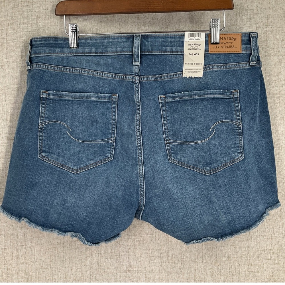 Signature Levi Strauss High Rise Shorts Womens 16 Blue Cotton Simply Stretch NEW - Picture 2 of 12